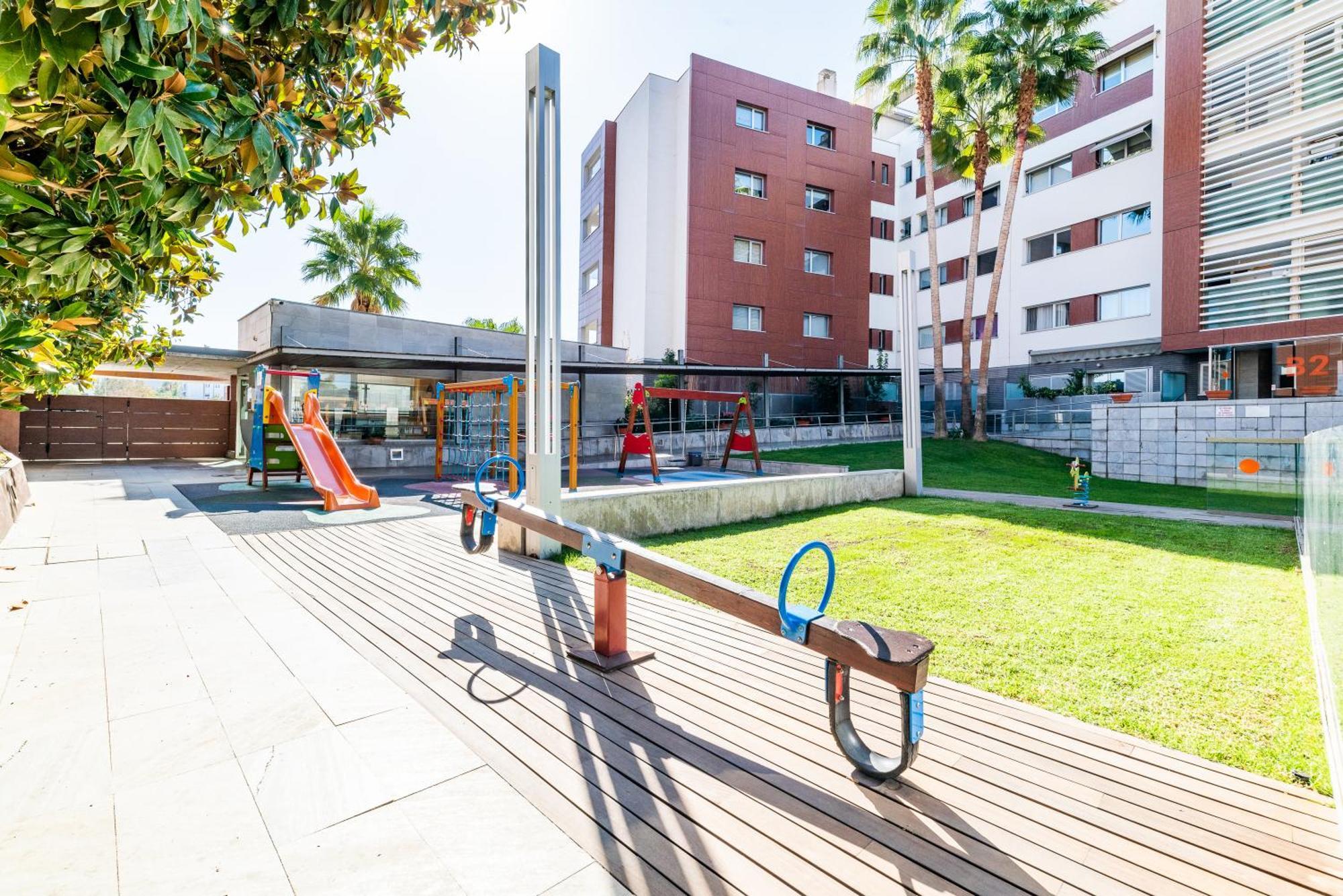 格拉纳达Tuguest Avenida De La Investigacion - Free Parking公寓 外观 照片